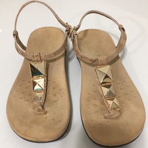 Vionic Nala Gold Cork Sandal